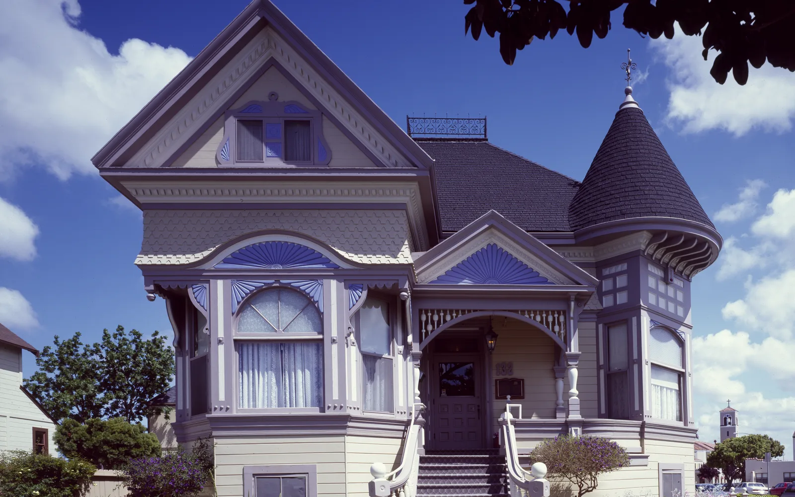 California residential house photograph from the Carol M. Highsmith Archive, representing residential development and homeownership